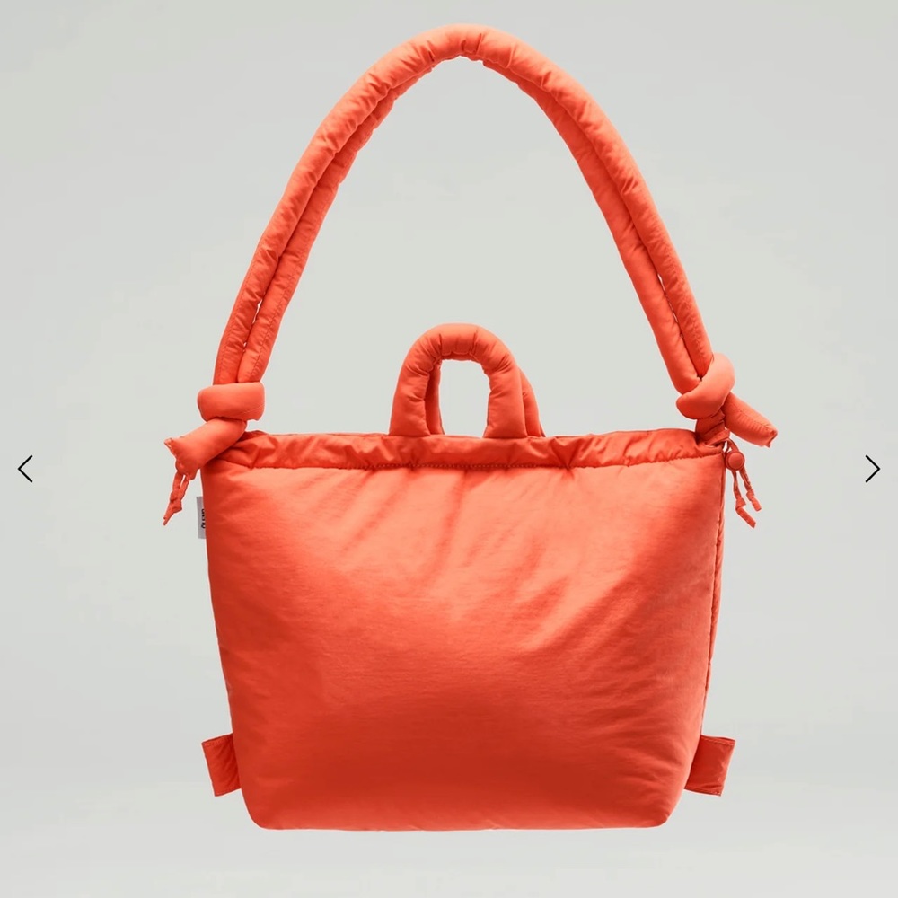 NWT Olend Backpacks Ona Softbag in Coral, unisex, New with Tags